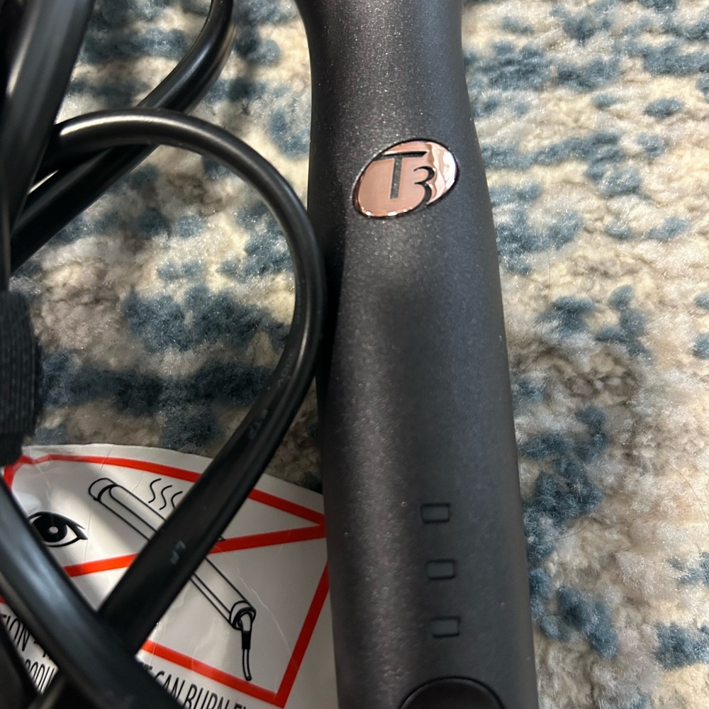 T3 Black and Rose Gold Hair Straightening Brush - Picture 2 of 7